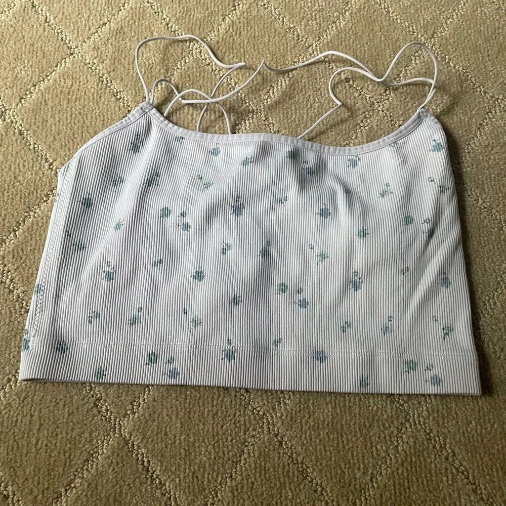 white tank top w/ blue flowers